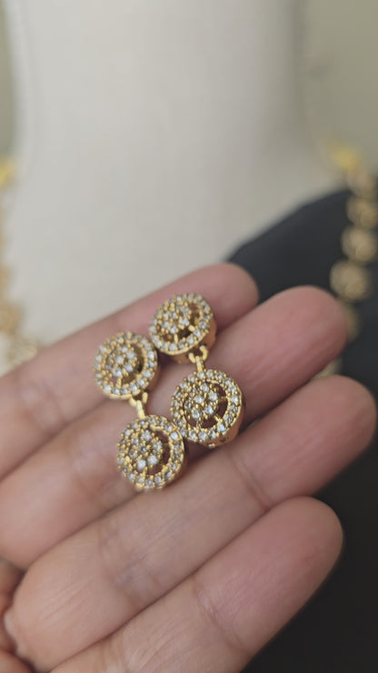 INDIAN Classic AD White stone necklace set with matching earrings Gold finish