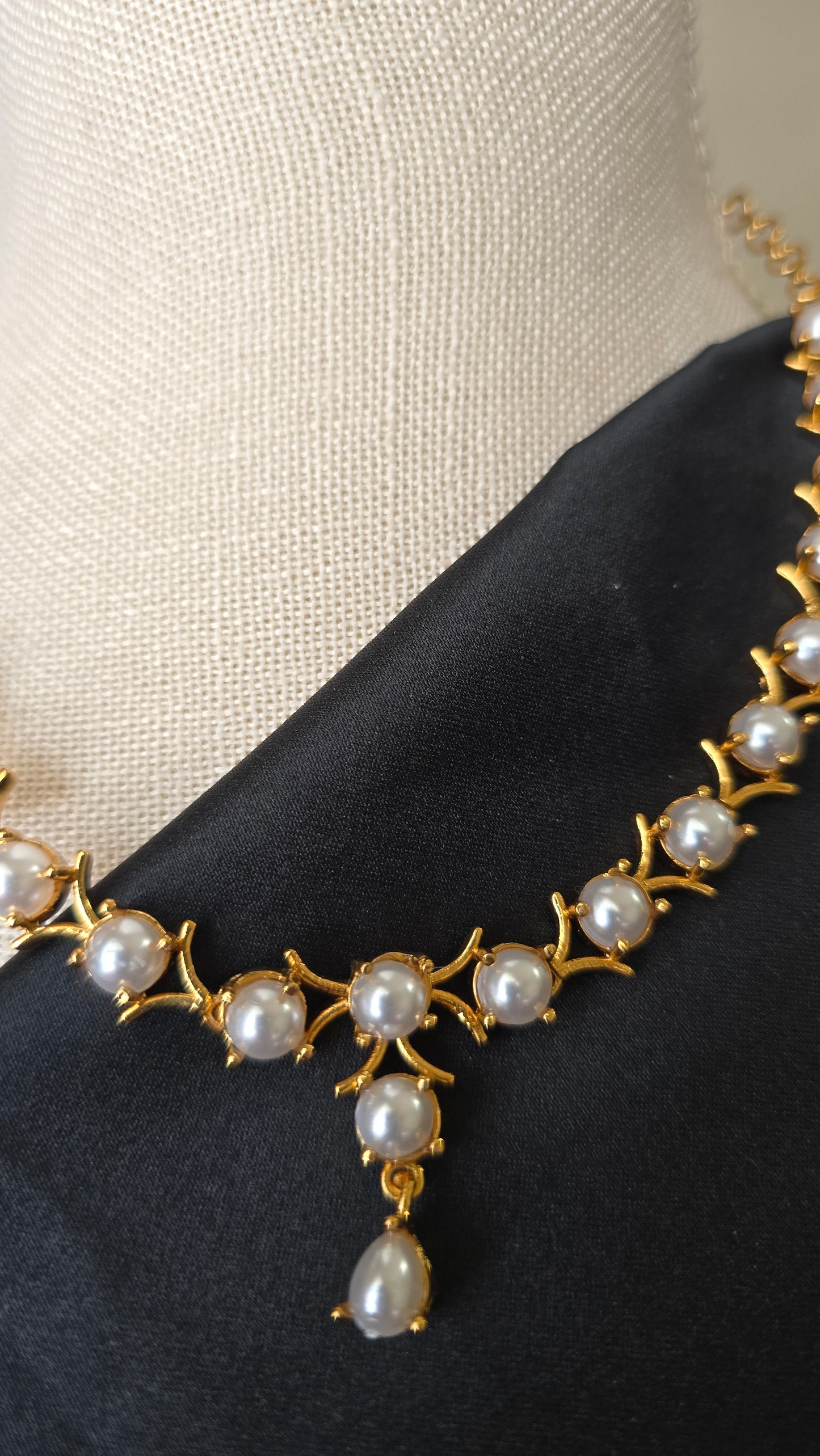 INDIAN PEARL NECKLACE GOLD finish set with matching earrings